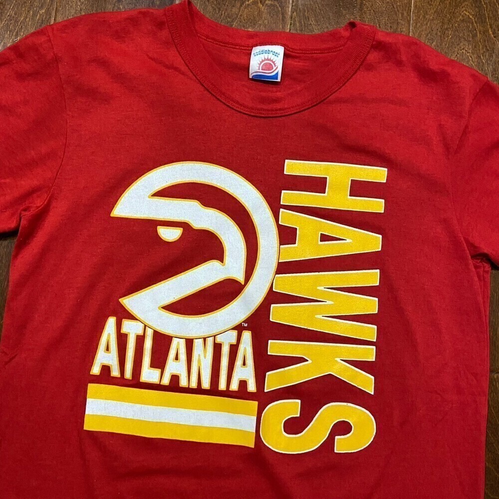 Atlanta Hawks Single Stitched Vintage Red Yellow T-Shirt Men's Size Large - Picture 2 of 8
